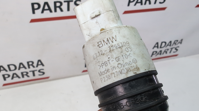 Електропомпа омивача переднього скла 67127298309 BMW