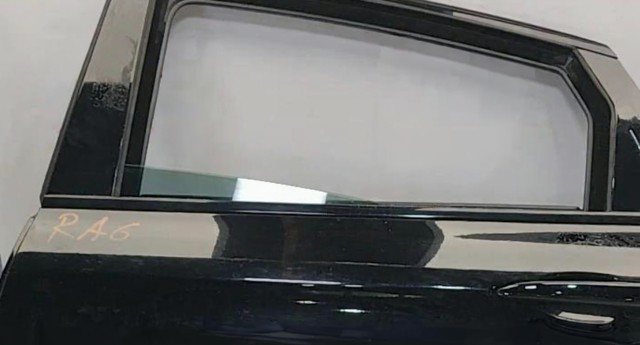 Скло задніх дверей, лівих 68104923AA CHRYSLER