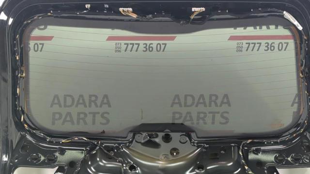 Скло двері задка 68211614AA CHRYSLER