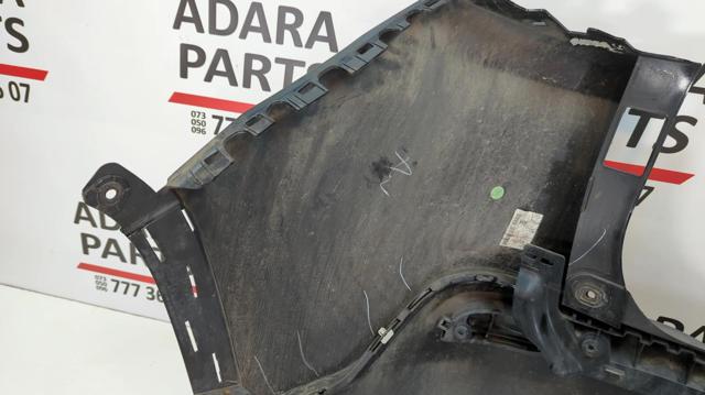 Кут бампера заднього правий 68407902AA CHRYSLER