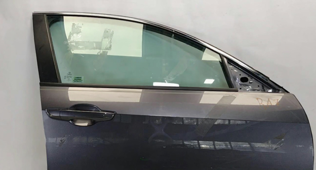 Скло передньої правої двері 73300TBAA00 HONDA