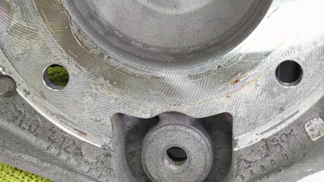 Кріплення переднього амортизатора 7L0412391E VAG