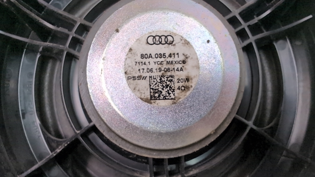 Динамік передньої двері 80A035411 VAG