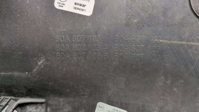 Бампер передній ікло праве 80A807108DGRU VAG