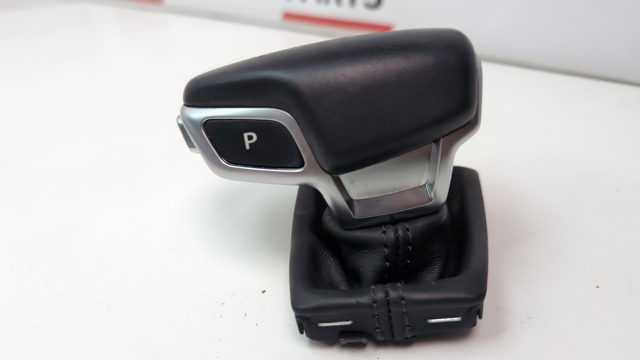 Рукоятка важеля КПП 80B713140CIBR VAG