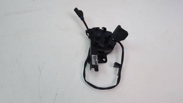 Замок кришки капота 81130F2500 HYUNDAI