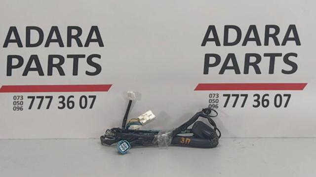 Джгут проводів задніх дверей 81822SG001 SUBARU