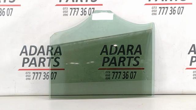 Скло задньої двері лівої 823135DA0A NISSAN
