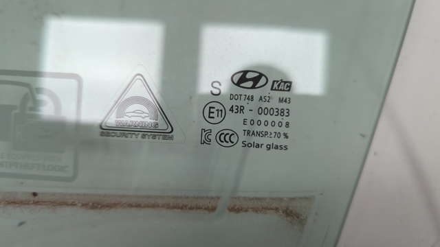 Скло водійських дверей 82410F2060 HYUNDAI