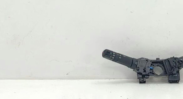 Перемикач підрульовий 83195AJ06A SUBARU