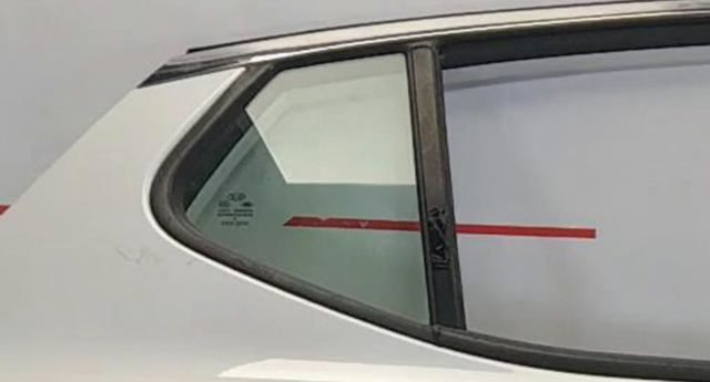 Задня кватирка права 834272T010 HYUNDAI