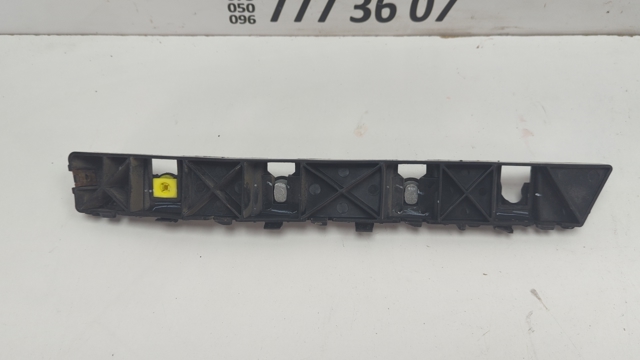 Кронштейн бампера заднього, правий 86614F3500 HYUNDAI