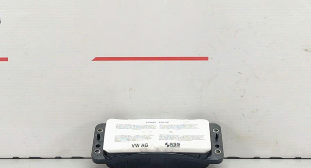 Установка подушки безпеки пасажира 8V0880204H VAG
