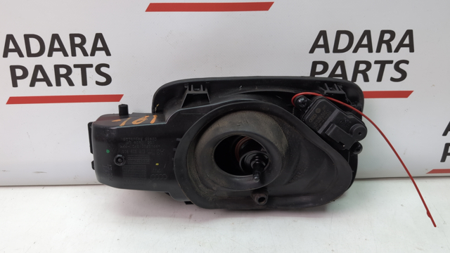 Лючок (дверцята) бензобака 8V5809906 VAG