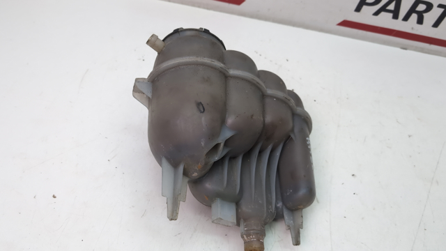Бачок розширювальний 8W0121405E VAG