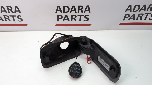 Кришка бензобаку 8W0201550D VAG