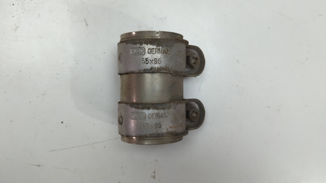 Кронштейн/хомут глушника, задній 8W0253141C VAG
