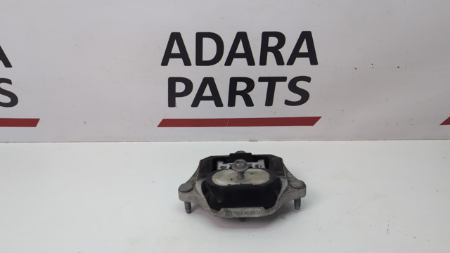 Подушка трансмісії (опора коробки передач) 8W0399156AQ VAG