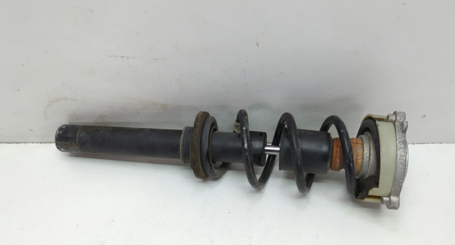 Стійка передня 8W0413031BA VAG