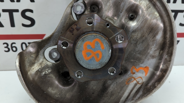 Маточина заднього колеса 8W0501611B VAG