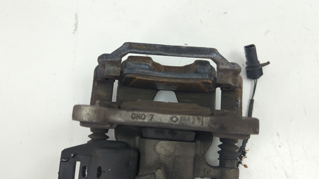 Скоба супорту заднього 8W0615426A VAG