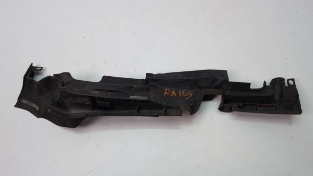 Заглушка жабо збоку 8W0821170C VAG