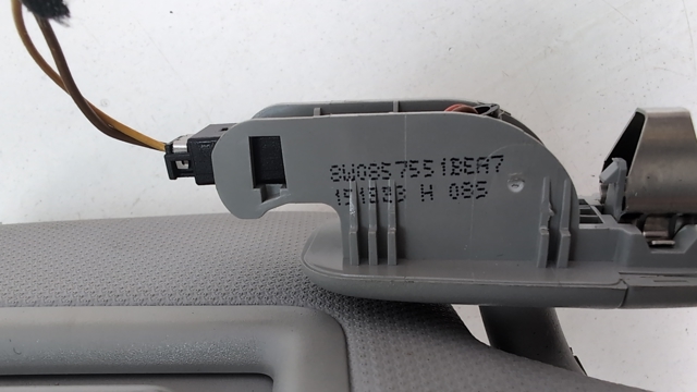 Козирок протисонячний 8W0857551BEA7 VAG
