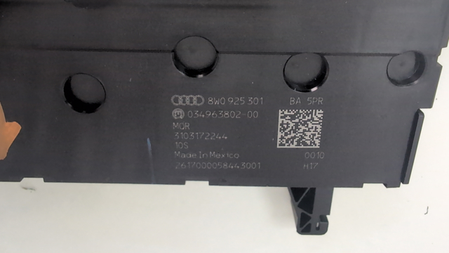 Блок кнопок центральної консолі 8W0925301BA5PR VAG