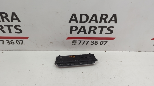 Блок кнопок центральної консолі 8W0925301BC5PR VAG