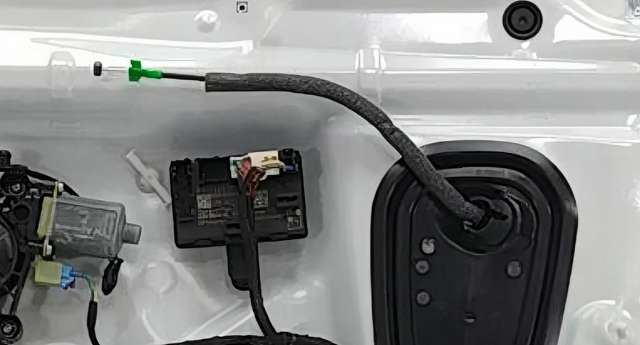 Блок комфорту передніх дверей 8W0959592E VAG