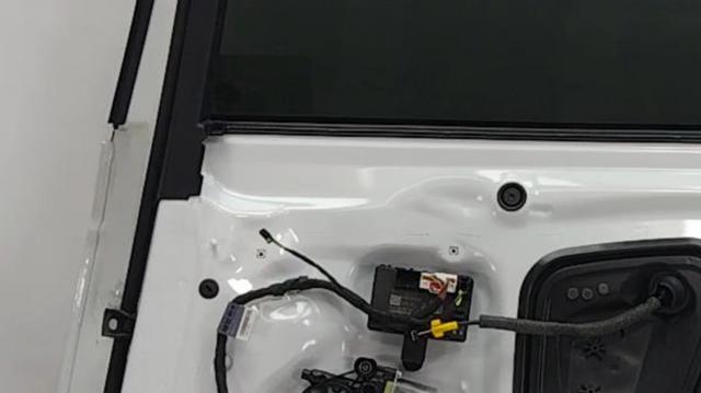 Блок комфорту задніх дверей 8W0959595G VAG
