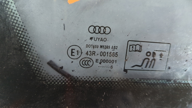 Скло-кватирка двері, задньої, лівої 8W5845297DNVB VAG