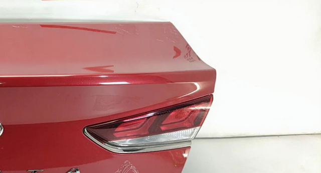 Ліхтар задній внутрішній правий 92404C2500 HYUNDAI