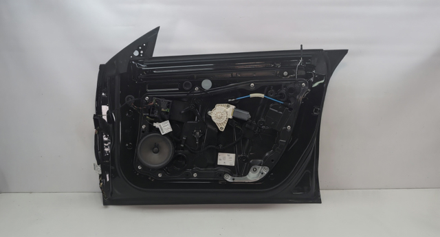 Замок передніх пасажирських дверей A1667200435 MERCEDES