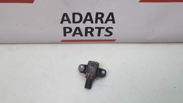 Датчик подушки безпеки A1668210351 MERCEDES