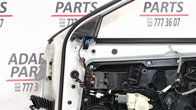 Блок комфорту передніх дверей A1669000518 NISSAN