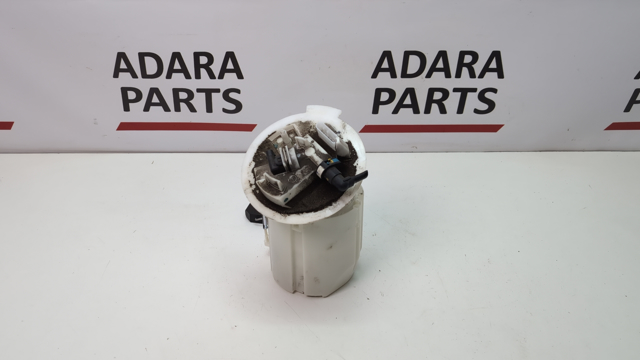 Паливний насос A2054704900 MERCEDES