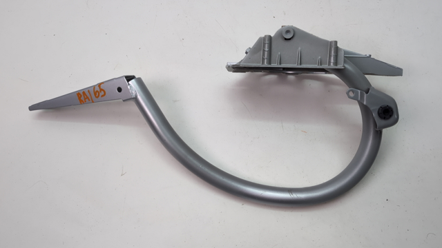 Петля багажника A2057500428 MERCEDES
