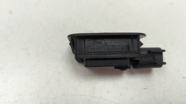 Кнопка приводу замка третіх/ п'ятих дверей BB5Z14018B FORD