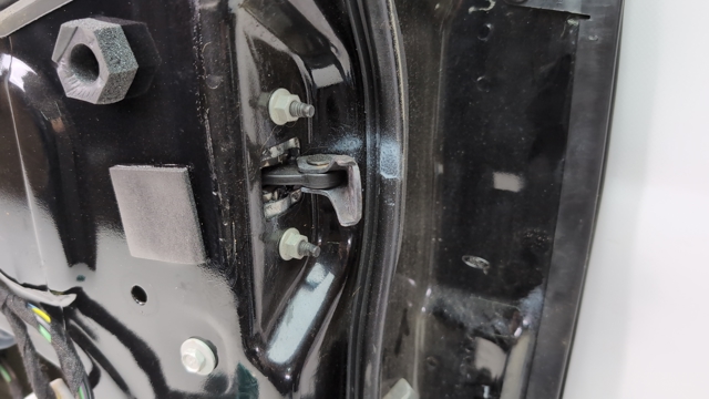 Обмежувач відкриття дверей, задній BB5Z7827204A FORD