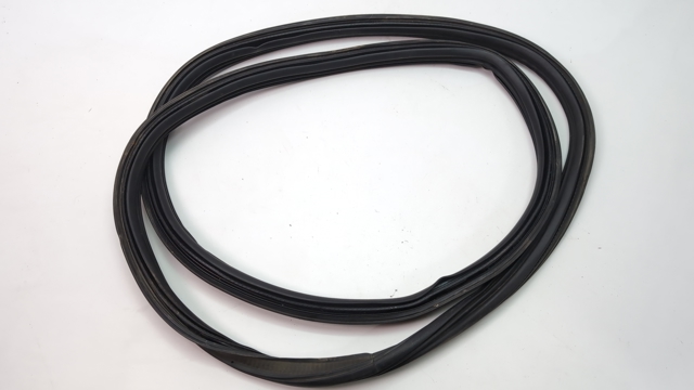 Ущільнювач дверей задка кузова BB5Z78404A06C FORD