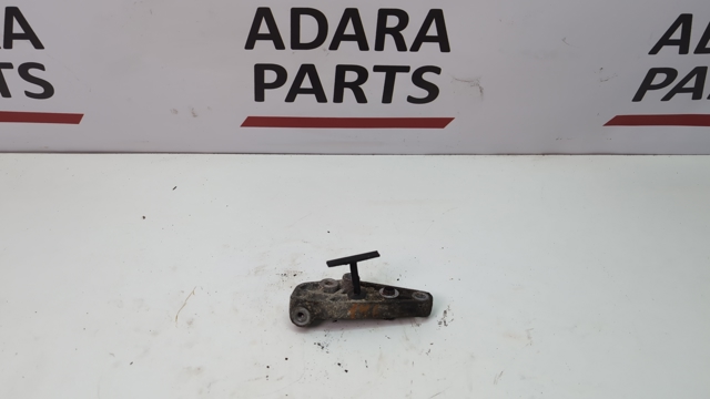 Кронштейн компресора кондиціонера CV6Z19D624C FORD