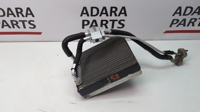 Випаровувач кондиціонера DB5Z18C424E FORD