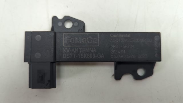 Антена KESSY DS7Z19D596B FORD