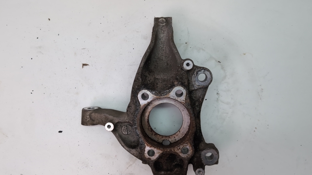 Цапфа поворотного кулака F2GZ3K185A FORD