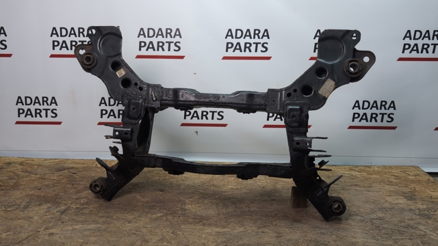 Балка задньої підвіски поперечна F2GZ5035H FORD