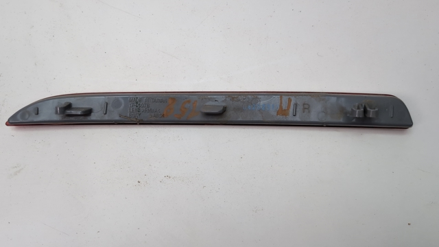 Катафот (відбивач) заднього бампера, правий FB5Z15A449D FORD