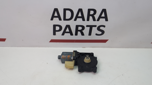 Мотор склопідйомника дверей задніх, правих FT4Z5823394A FORD