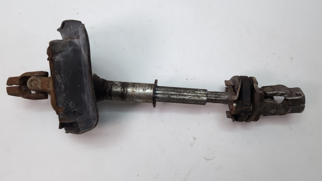 Рульовий кардан нижній GB5Z3B676C FORD