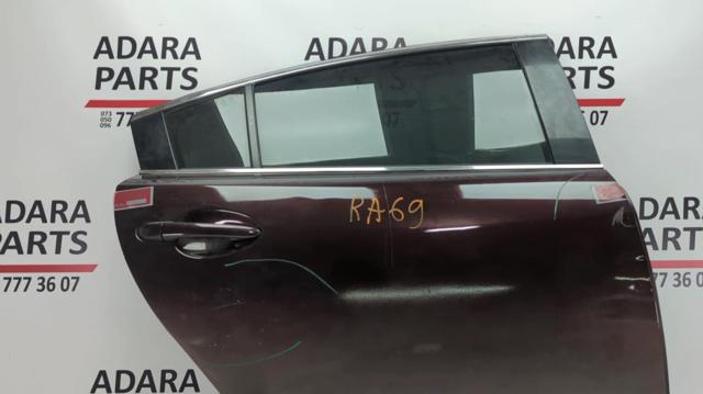 Накладка задніх правих дверей, верхня GHK150991H MAZDA